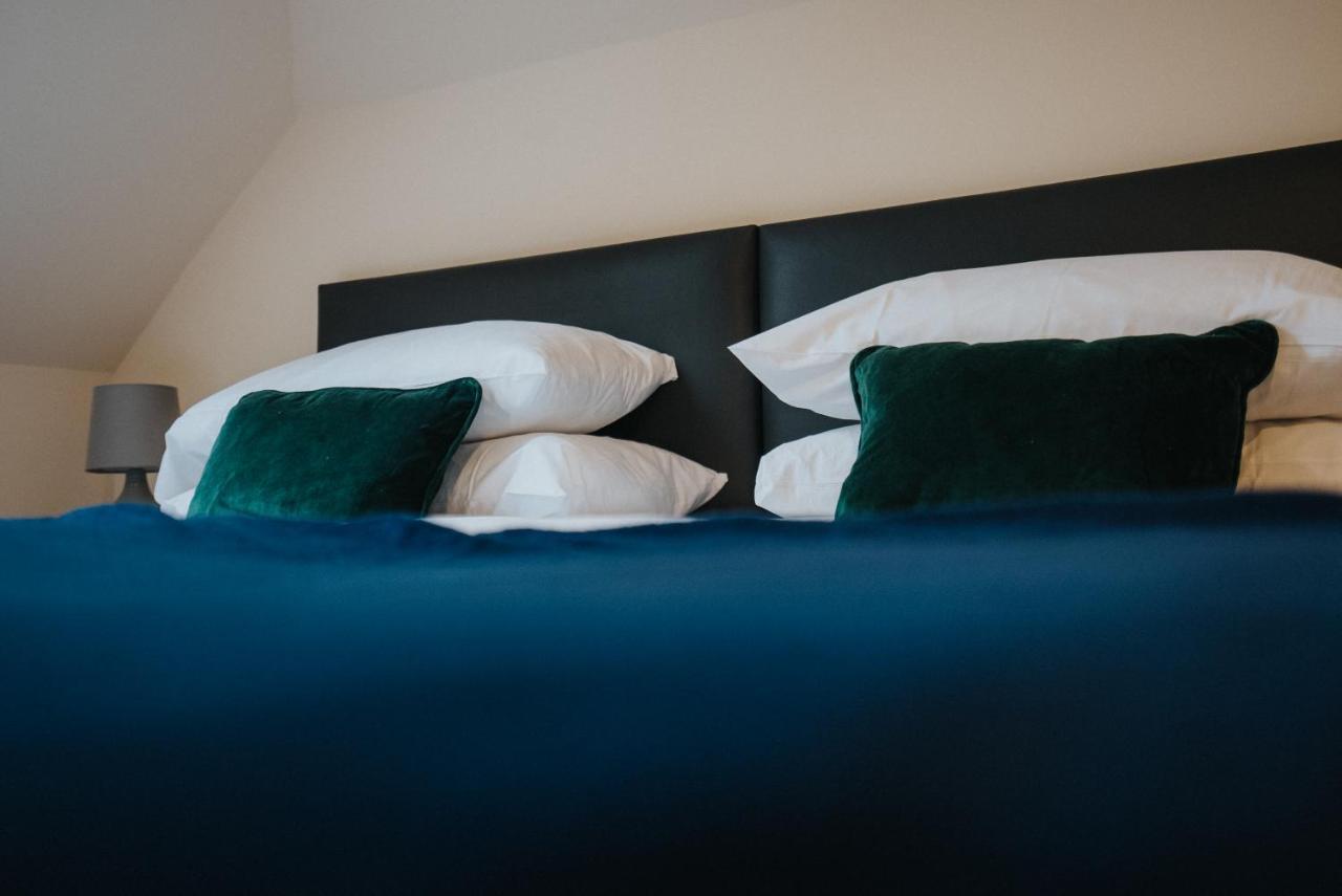 Albert - 5 Bedrooms Sleeps 11 Parking Wi-Fi Contractors 프레스턴 외부 사진
